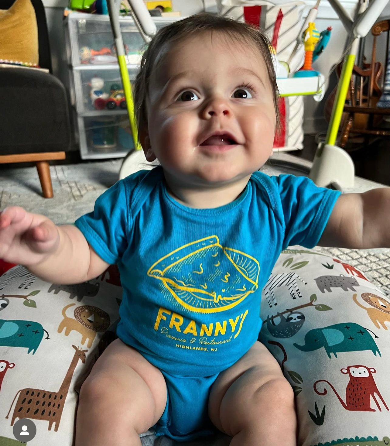 KIDS ONESIE - FRANNY'S PIZZA PLATE BLUE 12M